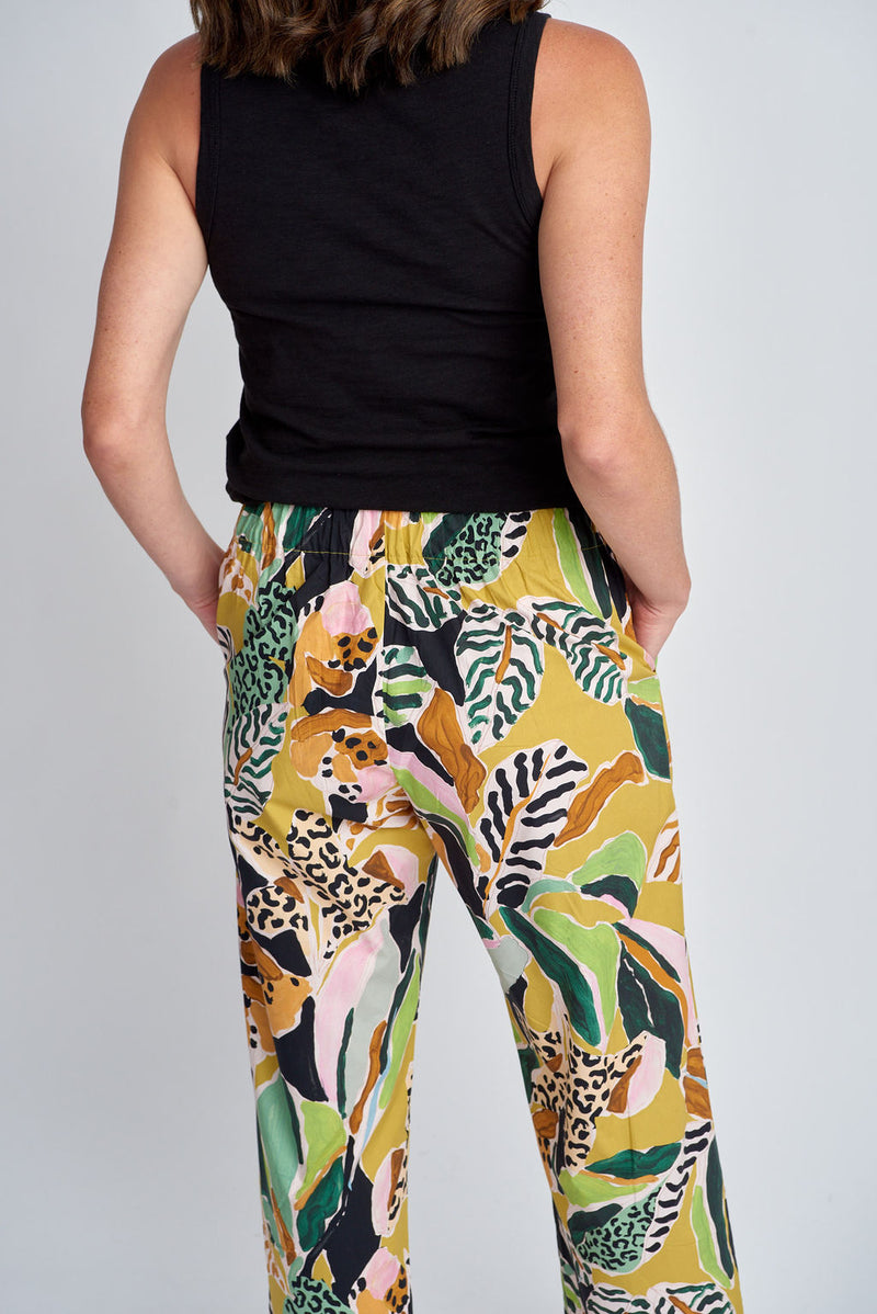 STRAIGHT LEG CROPPED PANT - JUNGLE PRINT