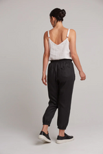 STUDIO RELAXED PANT: BLACK