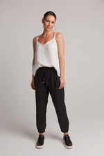 STUDIO RELAXED PANT: BLACK