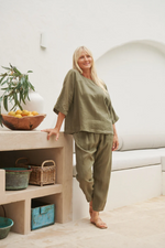 STUDIO RELAXED PANT: KHAKI