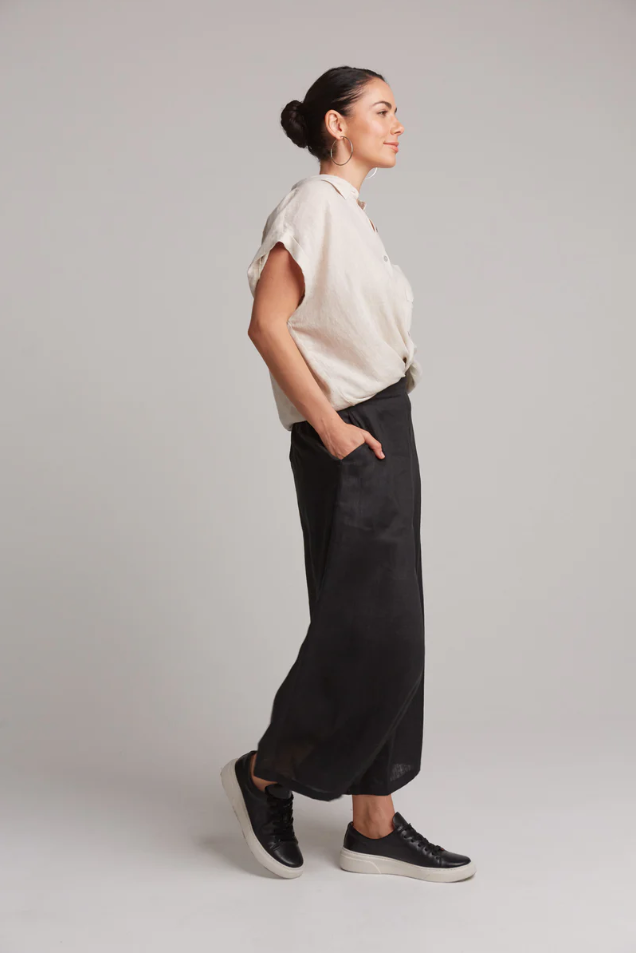 STUDIO CROP PANT: BLACK