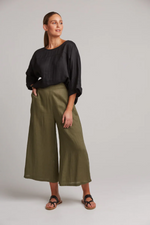 STUDIO CROP PANT: KHAKI