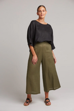 STUDIO CROP PANT: KHAKI