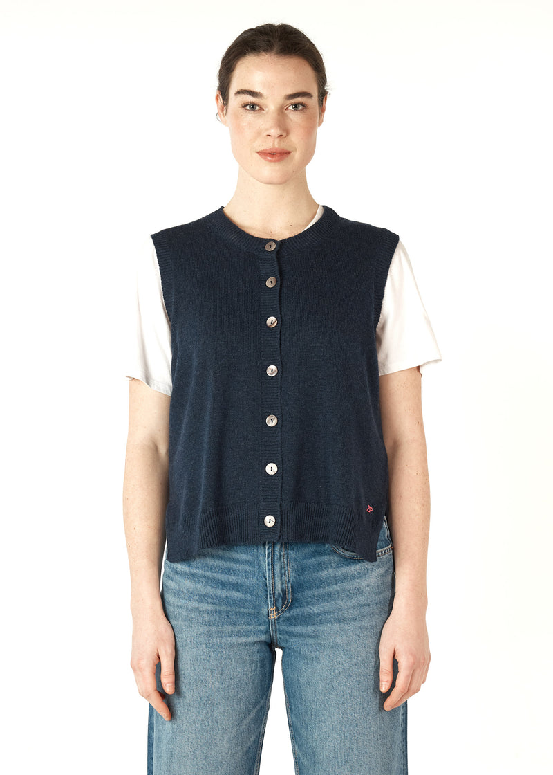 ESSENTIAL BUTTON VEST IN DENIM