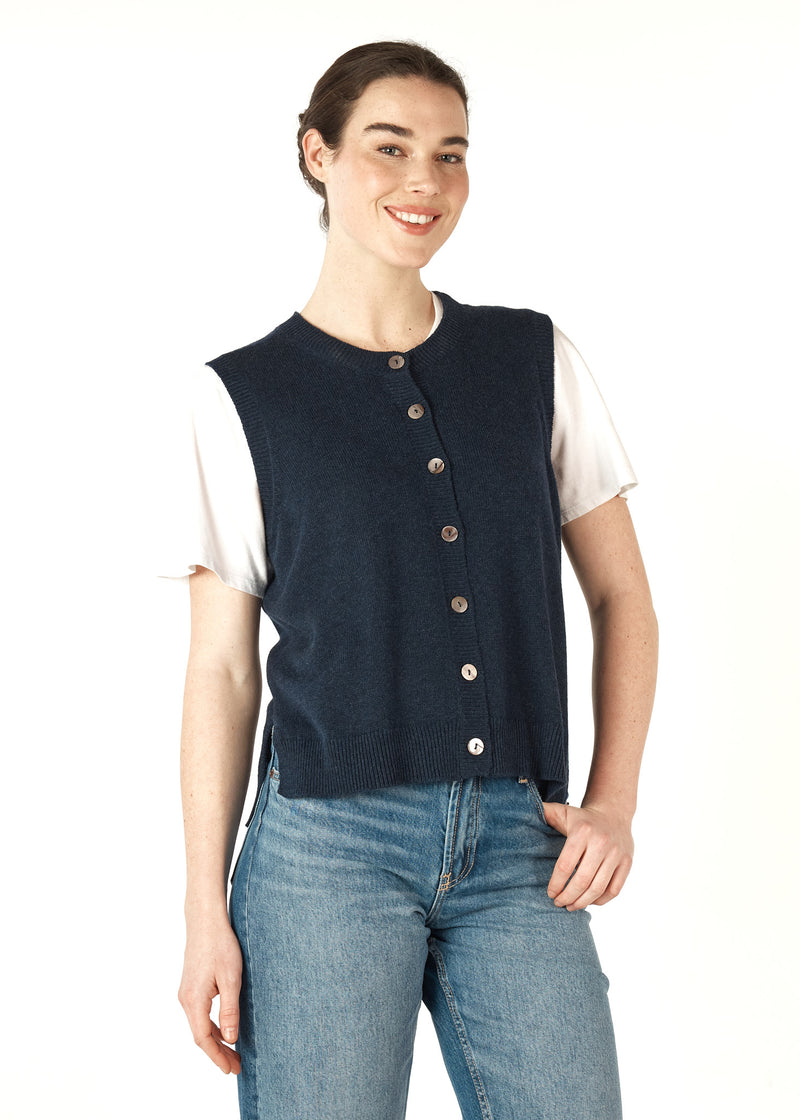 ESSENTIAL BUTTON VEST IN DENIM