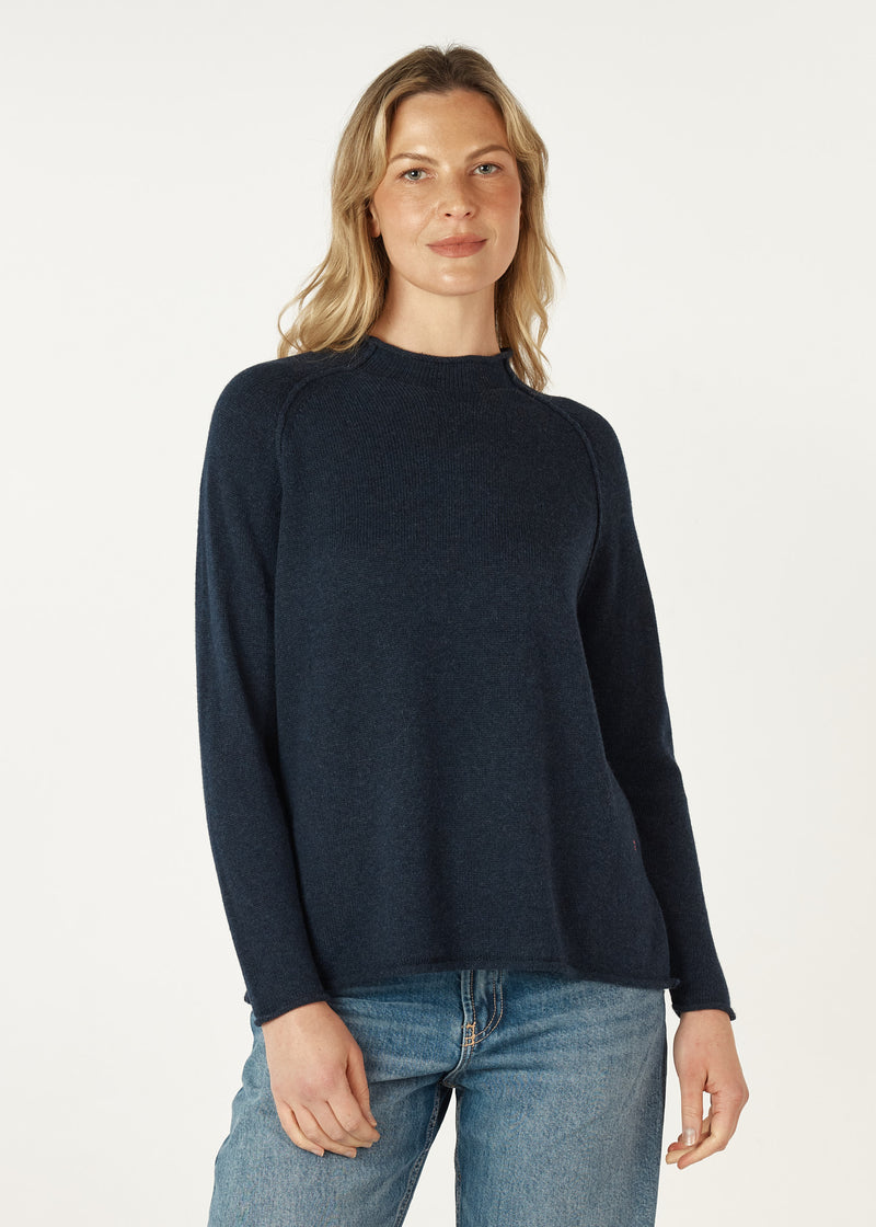 ESSENTIAL FUNNEL NECK IN DENIM