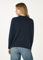 ESSENTIAL FUNNEL NECK IN DENIM