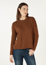 ESSENTIAL ROUND NECK IN COFFEE