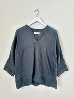 FRANCIS LINEN TOP: CHARCOAL