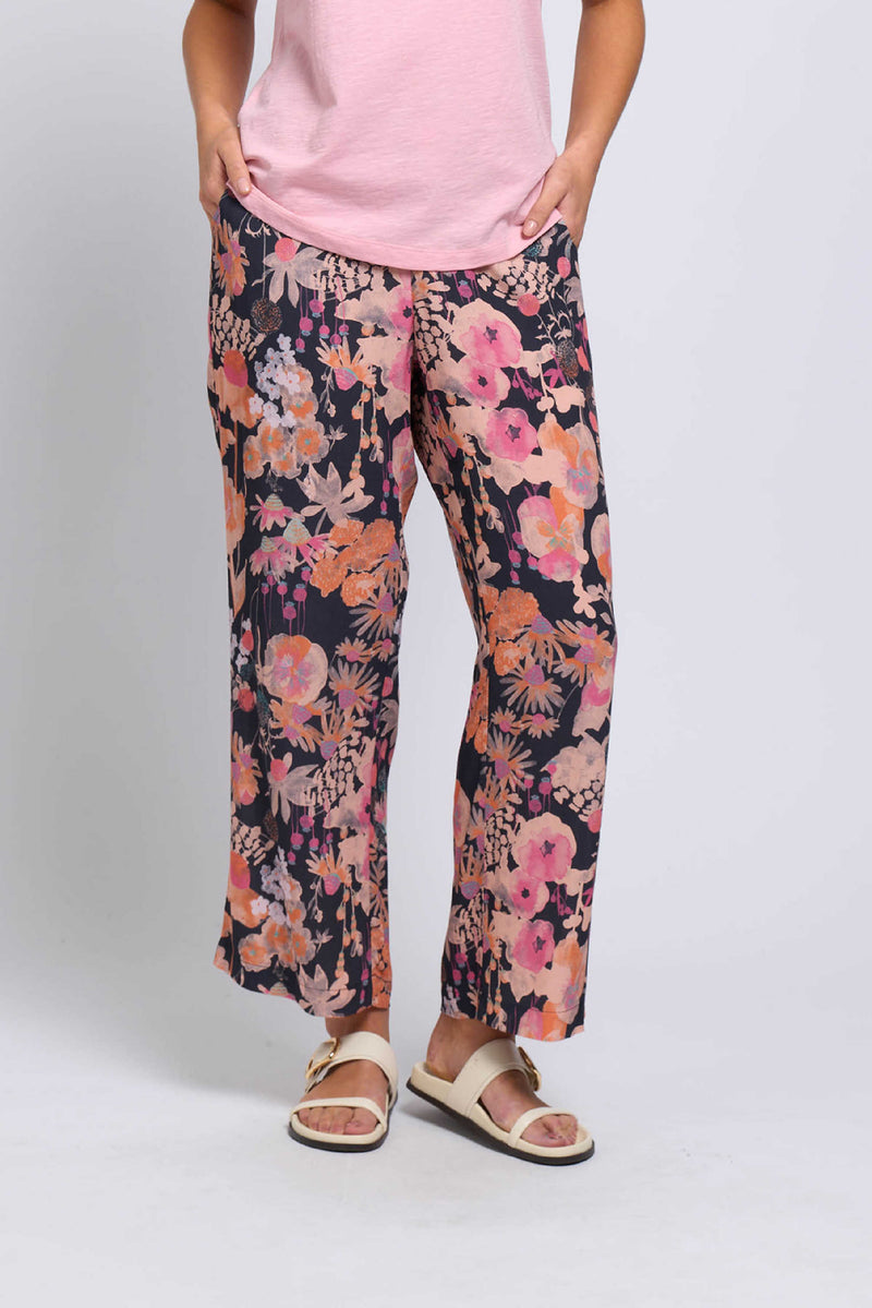 FEATURE ACT PANT: WILD FLOWER