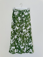 ANTHEA LINEN SKIRT: BIG FLOWER MOSS