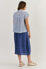 BUTTON DOWN SLEEVELESS TOP IN DELTA GAUZE