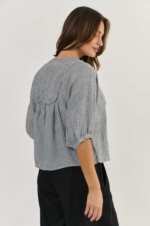 LINEN SMOCK TOP IN BLACK GAUZE