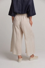 STUDIO CROP PANT: TUSK