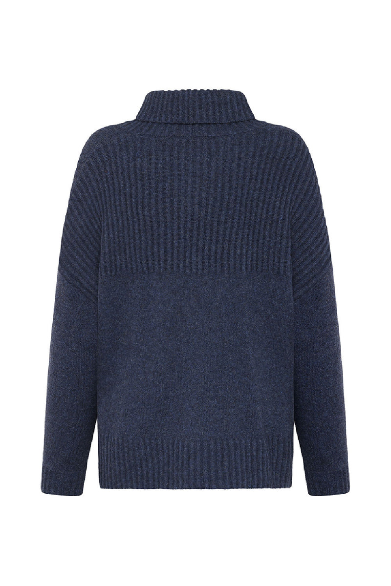 ZAGA OVERSIZED KNIT IN SOFT BLUE